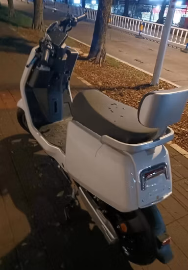 4wheels Mobility Scooter Electric Scooter with EEC Approval for Adults Handicapped Scooter with 1000W Motor and Max Speed at 25km/H